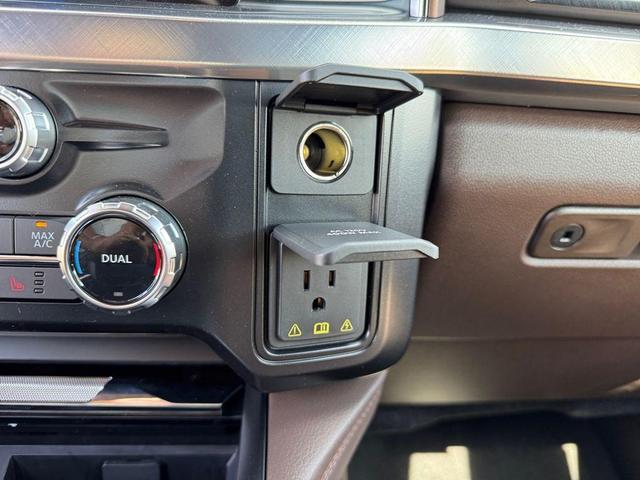Photo of 2025 Agate Black Metallic Ford F-250