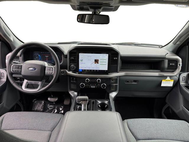 Photo of 2025 Iconic Silver Metallic Ford F-150 Lightning