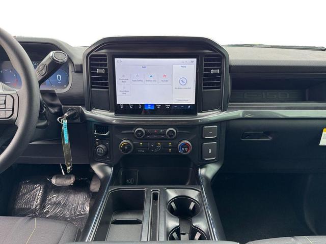 Photo of 2025 Oxford White Ford F-150