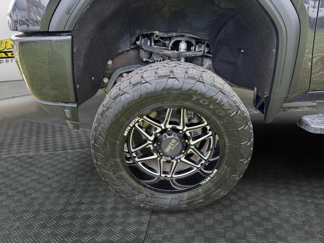 Photo of 2020 Carbon Black Metallic GMC Sierra 2500