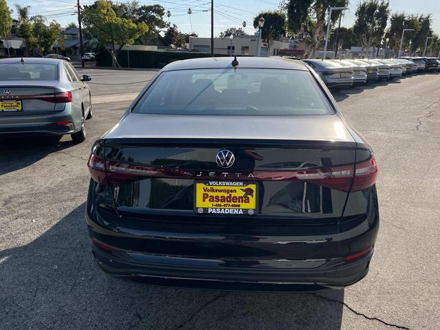 Photo of 2025 Deep Black Pearl Volkswagen Jetta