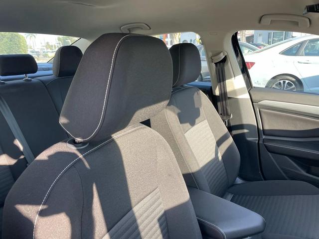 Photo of 2025 Deep Black Pearl Volkswagen Jetta