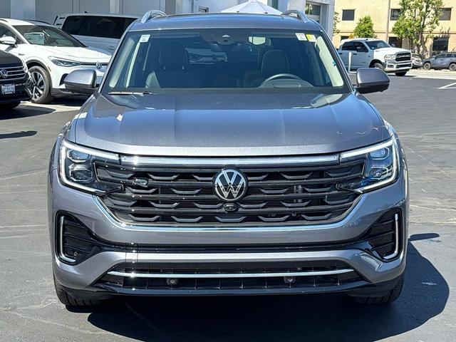 Photo of 2025 Gray Volkswagen Atlas