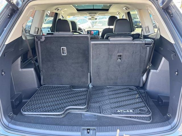 Photo of 2025 Gray Volkswagen Atlas