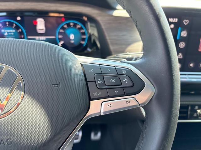 Photo of 2025 Gray Volkswagen Atlas