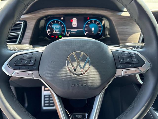 Photo of 2025 Gray Volkswagen Atlas