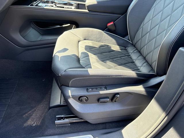 Photo of 2025 Gray Volkswagen Atlas