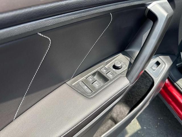Photo of 2024 Kings Red Metallic Volkswagen Tiguan