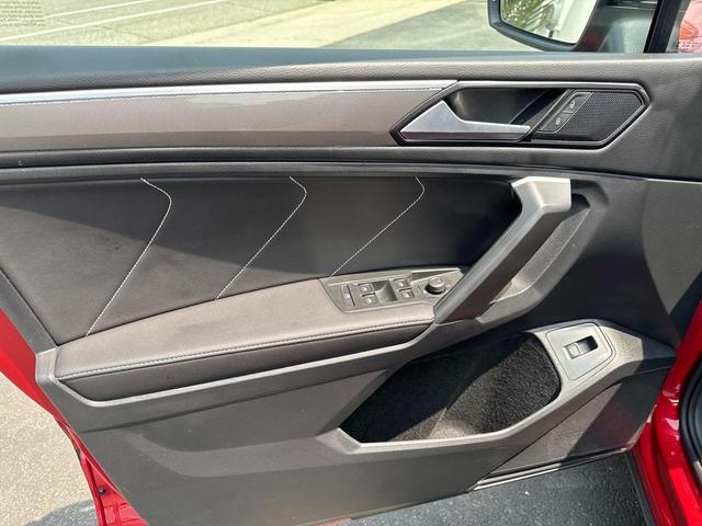 Photo of 2024 Kings Red Metallic Volkswagen Tiguan