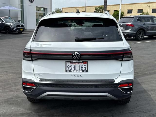 Photo of 2025 Pure White Volkswagen Taos