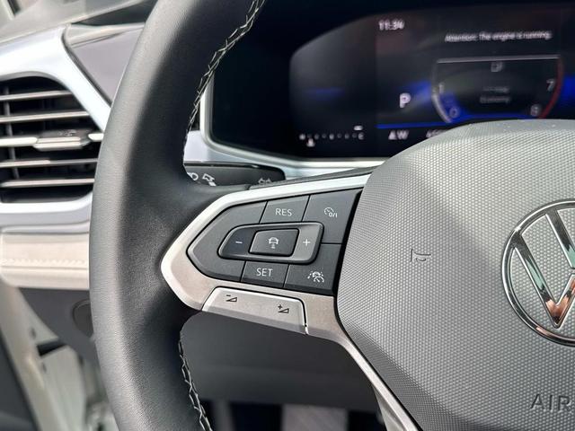 Photo of 2025 Pure White Volkswagen Taos