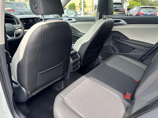 Photo of 2025 Pure White Volkswagen Taos