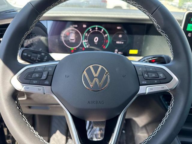 Photo of 2025 Deep Black Pearl Volkswagen Tiguan