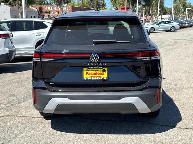 Photo of 2025 Deep Black Pearl Volkswagen Tiguan