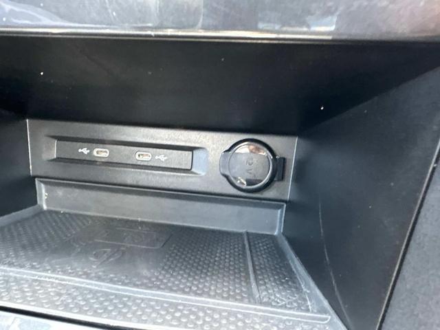 Photo of 2023 Platinum Gray Metallic Volkswagen Tiguan