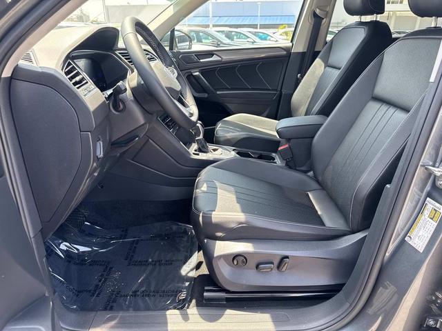 Photo of 2023 Platinum Gray Metallic Volkswagen Tiguan