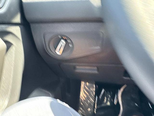 Photo of 2023 Platinum Gray Metallic Volkswagen Tiguan