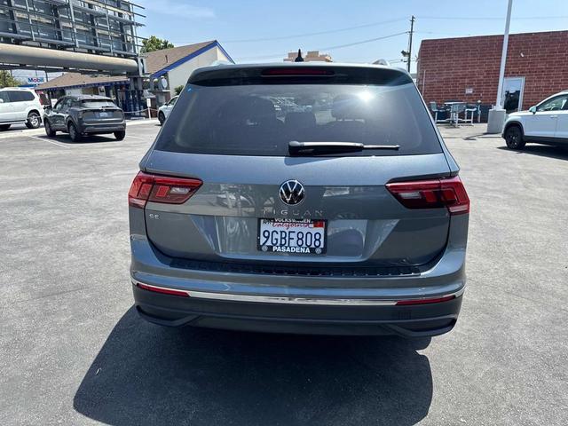Photo of 2023 Platinum Gray Metallic Volkswagen Tiguan