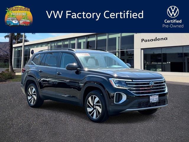 Photo of 2025 Deep Black Pearl Volkswagen Atlas