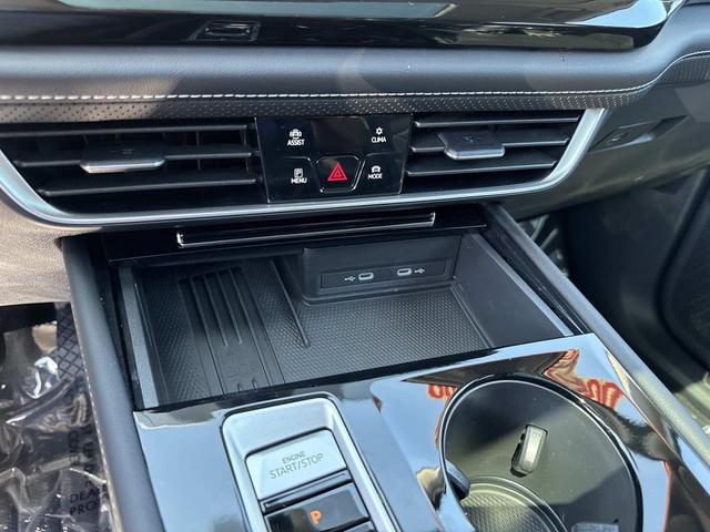 Photo of 2025 Deep Black Pearl Volkswagen Atlas