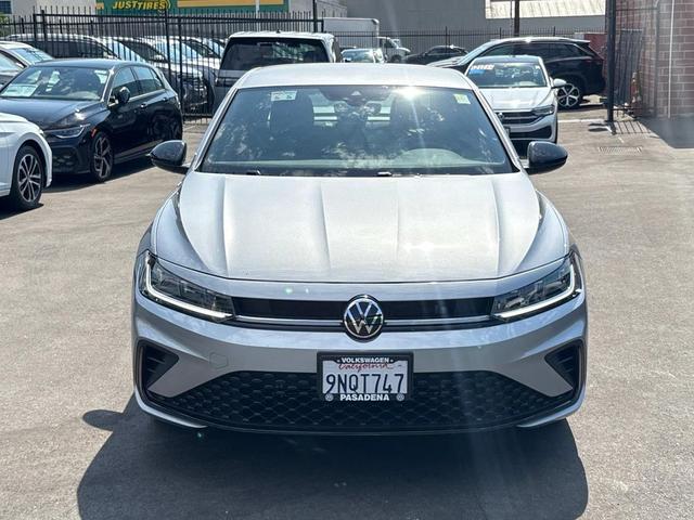 Photo of 2025 Pyrite Silver Metallic Volkswagen Jetta