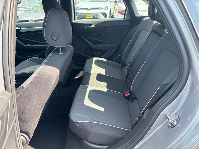 Photo of 2025 Pyrite Silver Metallic Volkswagen Jetta