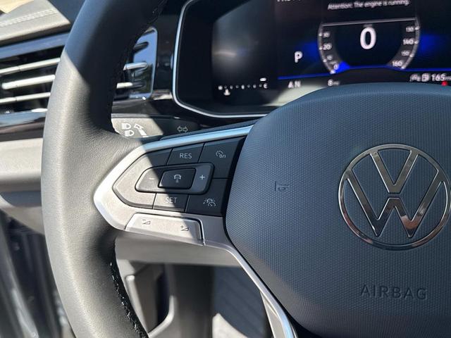 Photo of 2025 Platinum Gray Metallic Volkswagen Jetta