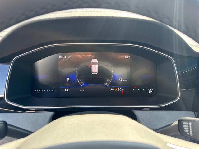 Photo of 2025 Gray Volkswagen Jetta