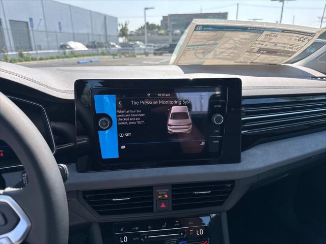 Photo of 2025 Gray Volkswagen Jetta