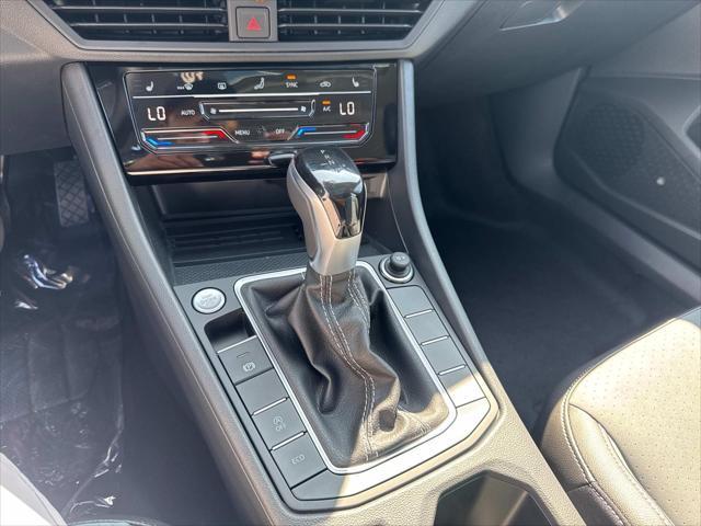 Photo of 2025 Gray Volkswagen Jetta