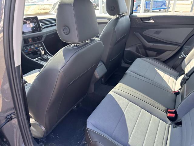 Photo of 2025 Gray Volkswagen Jetta