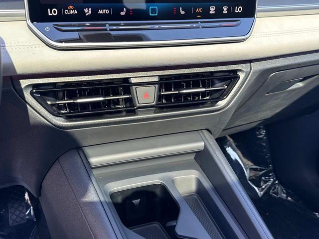 Photo of 2025 Monterey Blue Pearl Volkswagen Tiguan
