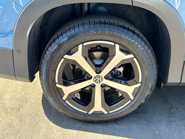 Photo of 2025 Monterey Blue Pearl Volkswagen Tiguan
