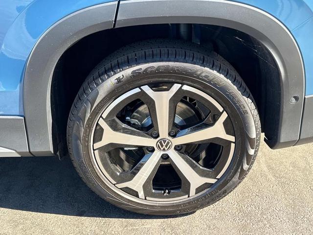 Photo of 2025 Monterey Blue Pearl Volkswagen Tiguan