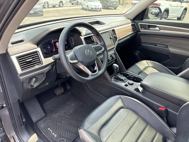 Photo of 2021 Platinum Gray Metallic Volkswagen Atlas