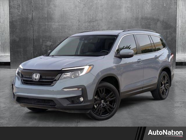 Photo of 2022 Silver Honda Pilot