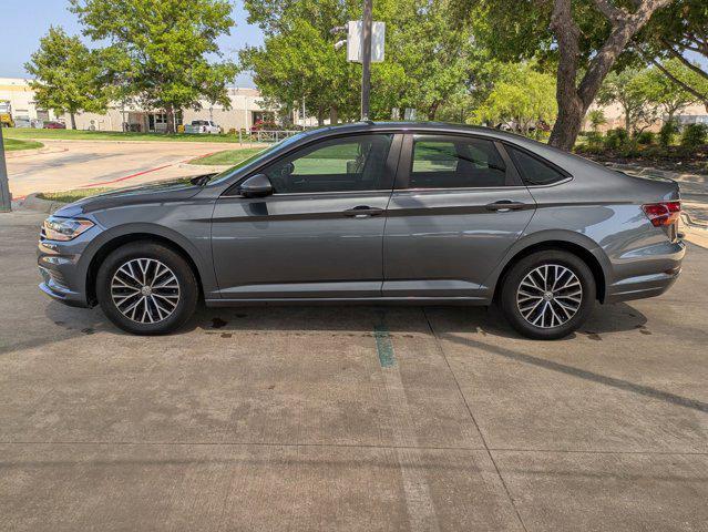 Photo of 2019 Silver/Gray Volkswagen Jetta