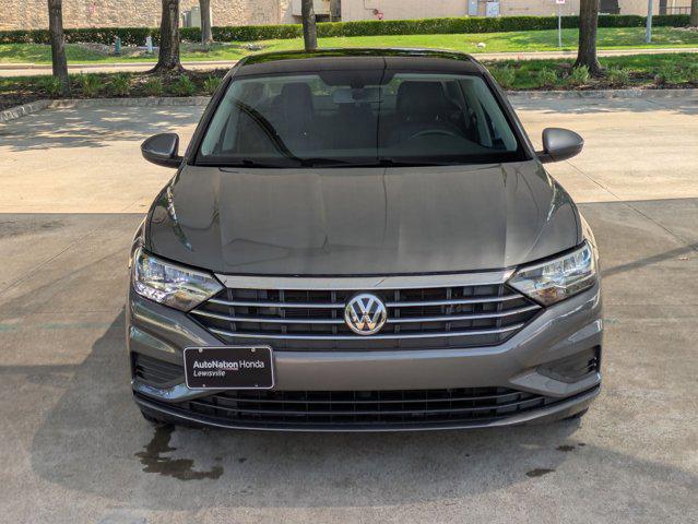 Photo of 2019 Silver/Gray Volkswagen Jetta