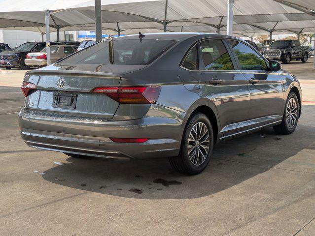 Photo of 2019 Silver/Gray Volkswagen Jetta