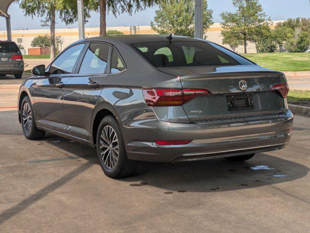 Photo of 2019 Silver/Gray Volkswagen Jetta