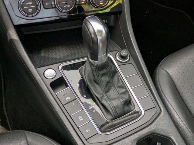 Photo of 2019 Silver/Gray Volkswagen Jetta