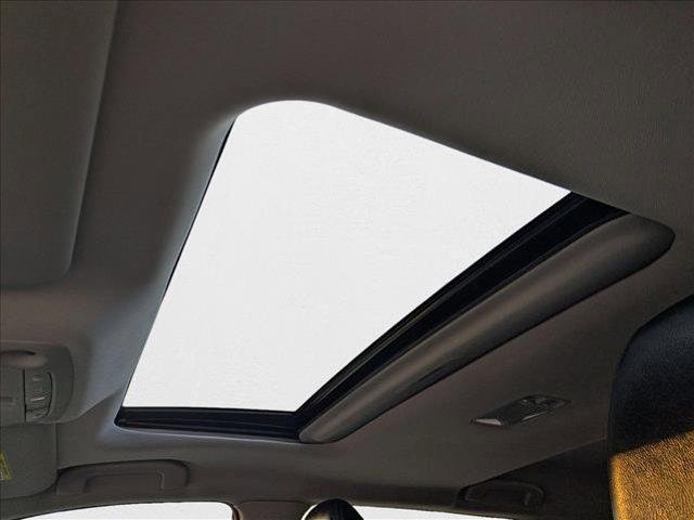 Photo of 2022 Monarch Orange Metallic Nissan Rogue Sport