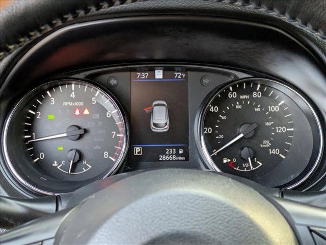 Photo of 2022 Monarch Orange Metallic Nissan Rogue Sport