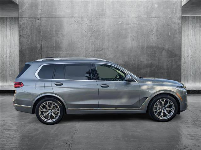 Photo of 2025 Silver BMW X7