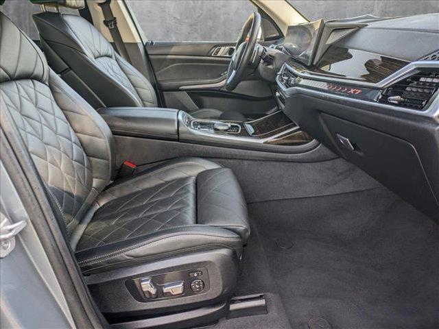 Photo of 2025 Silver BMW X7
