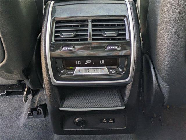 Photo of 2025 Silver BMW X7