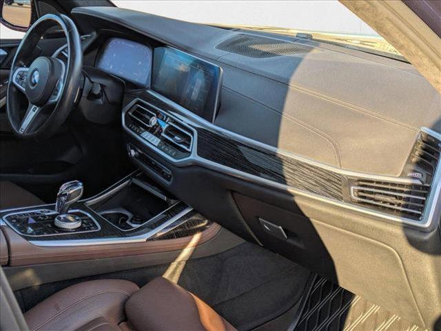 Photo of 2021 Tanzanite Blue II Metallic BMW X7