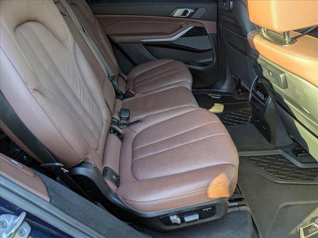 Photo of 2021 Tanzanite Blue II Metallic BMW X7