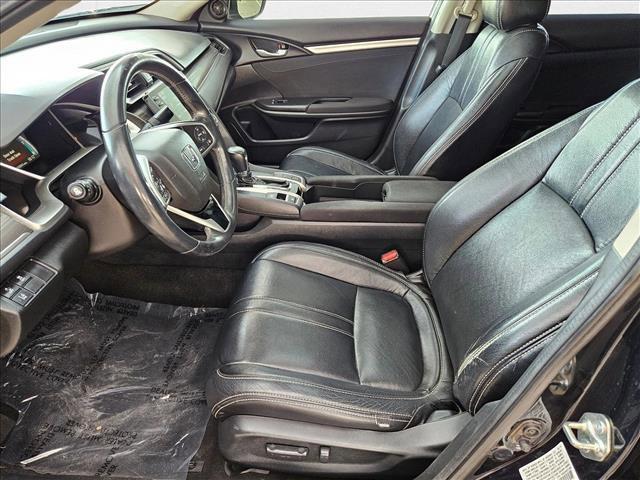 Photo of 2019 Silver Honda Civic
