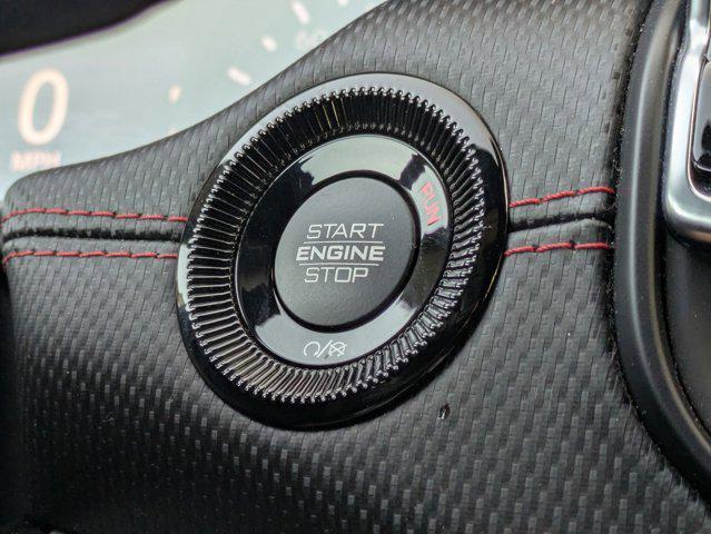 Photo of 2024 Diamond Black Crystal Pearlcoat Jeep Compass